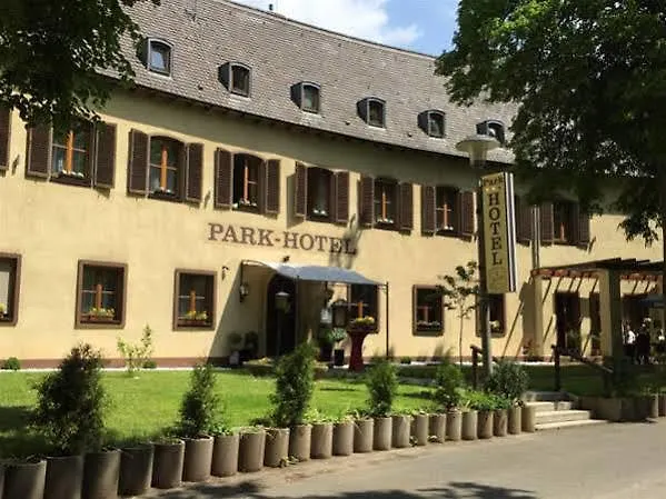 Parkhotel Zirndorf 3*,