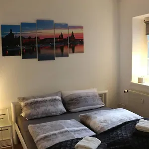 Apartment Zentralgelegene 4-raum Bis 8 Pers. Dresden