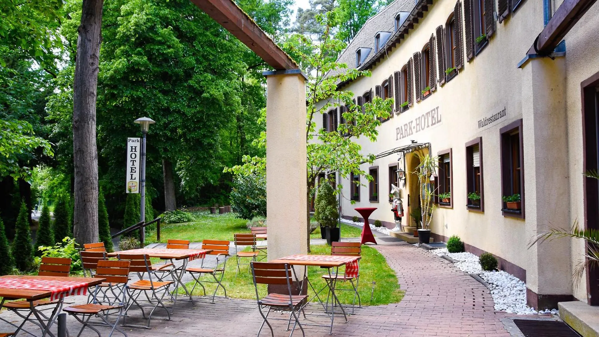 Parkhotel Zirndorf 3*,  Deutschland